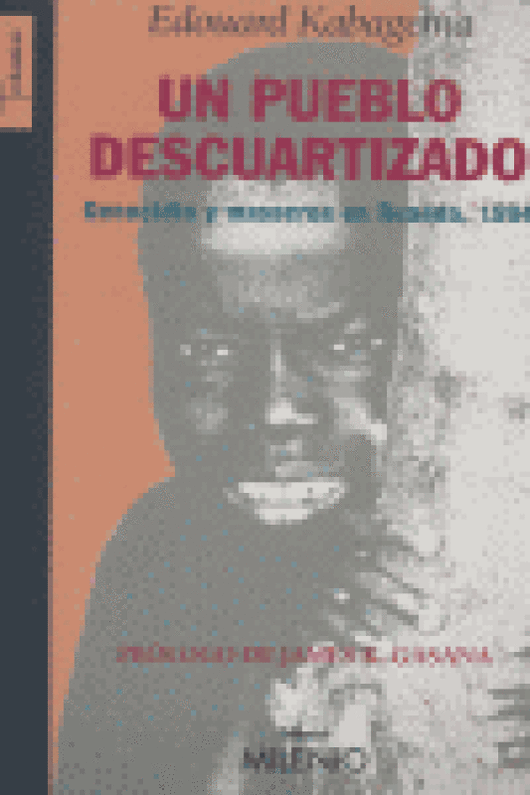 Un Pueblo Descuartizado Libro